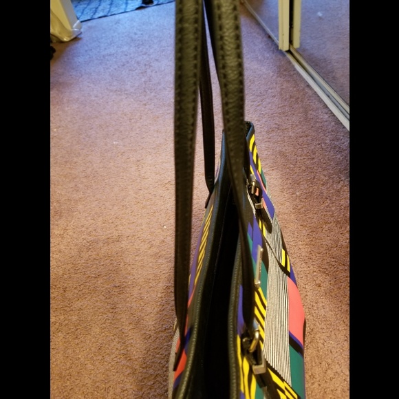 Ninewest - Picture 6 of 6